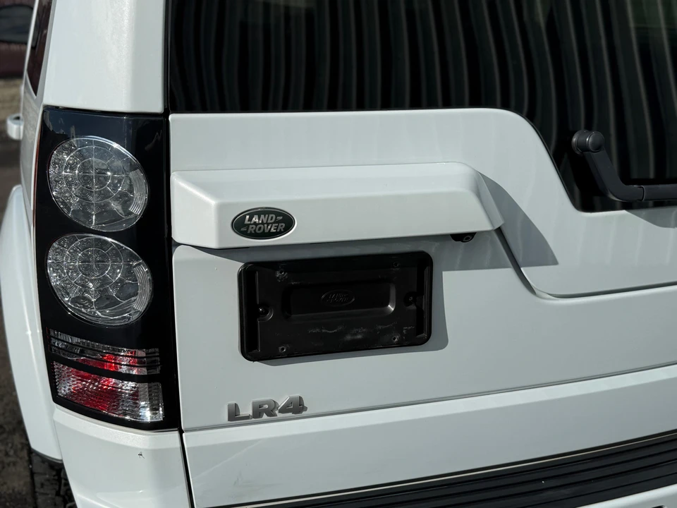 2016 Land Rover Discovery 4th Gen - Image 27 of 31