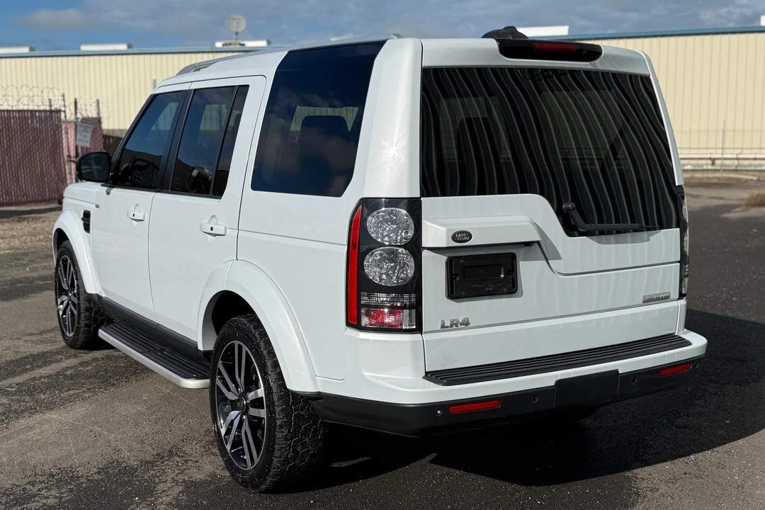 2016 Land Rover Discovery 4th Gen - Image 4 of 31