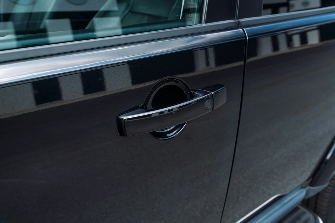 2016 Land Rover Discovery 4th Gen - Image 31 of 31
