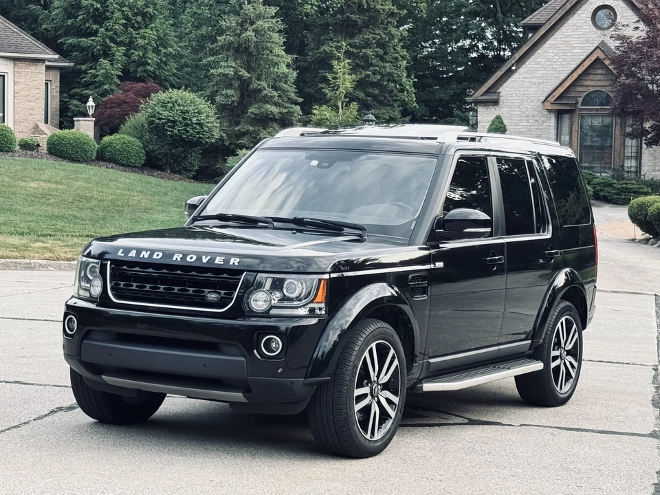 2016 Land Rover Discovery 4th Gen - Image 4 of 31