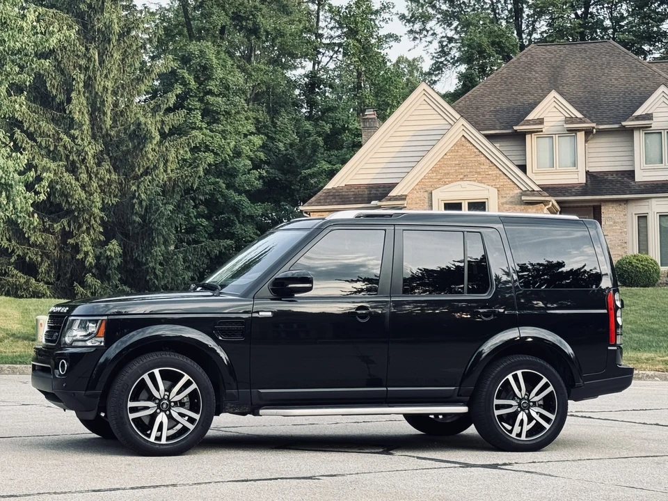 2016 Land Rover Discovery 4th Gen - Image 9 of 31