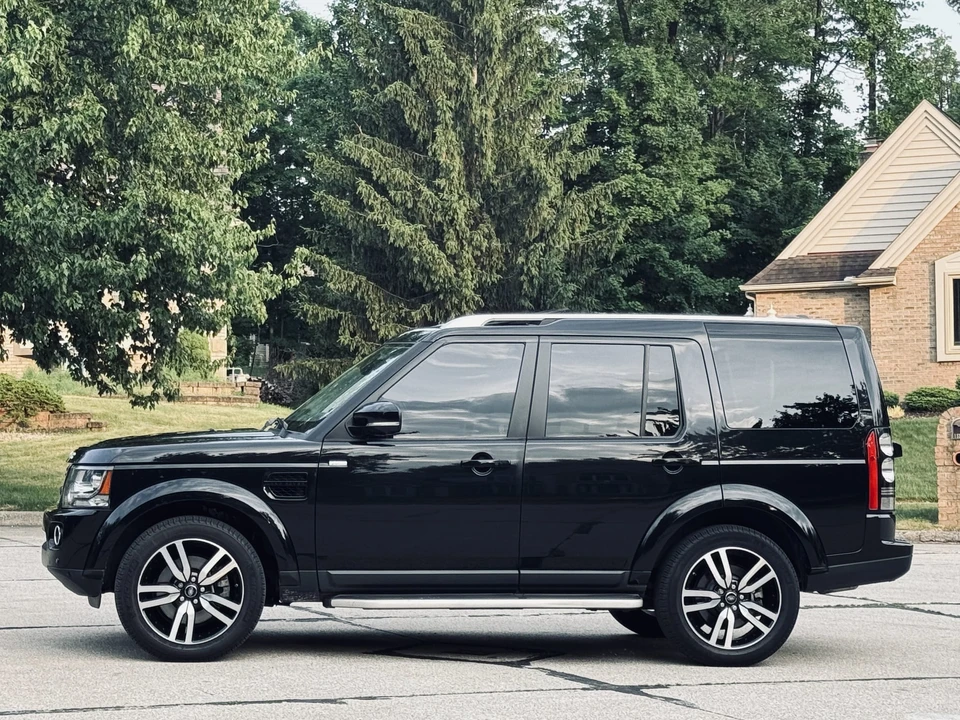 2016 Land Rover Discovery 4th Gen - Image 10 of 31