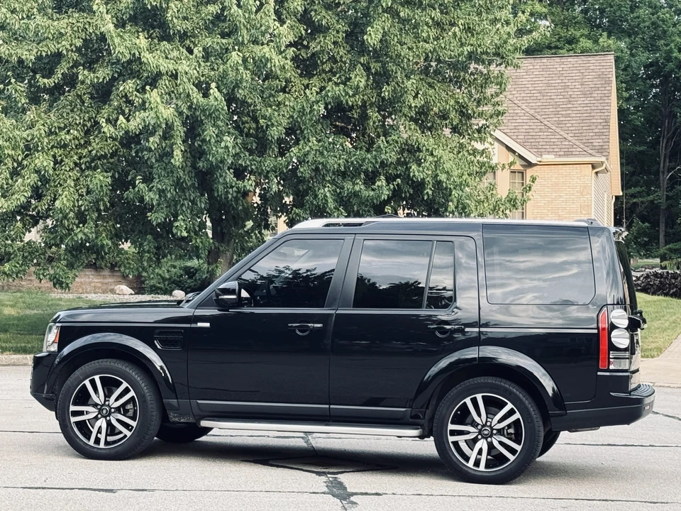 2016 Land Rover Discovery 4th Gen - Image 12 of 31