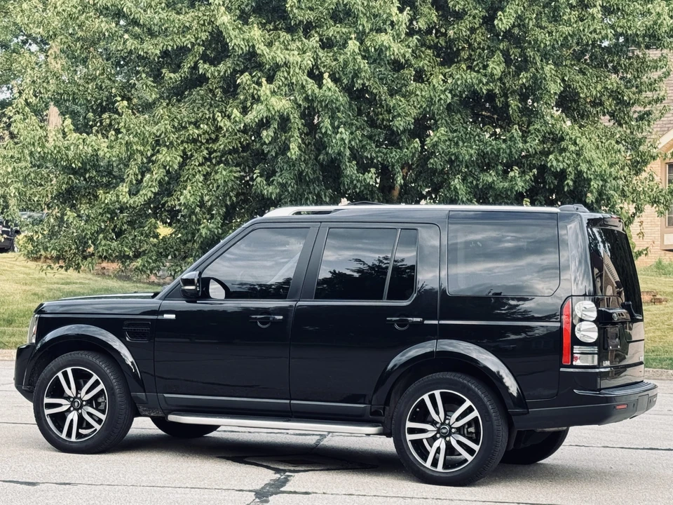 2016 Land Rover Discovery 4th Gen - Image 13 of 31