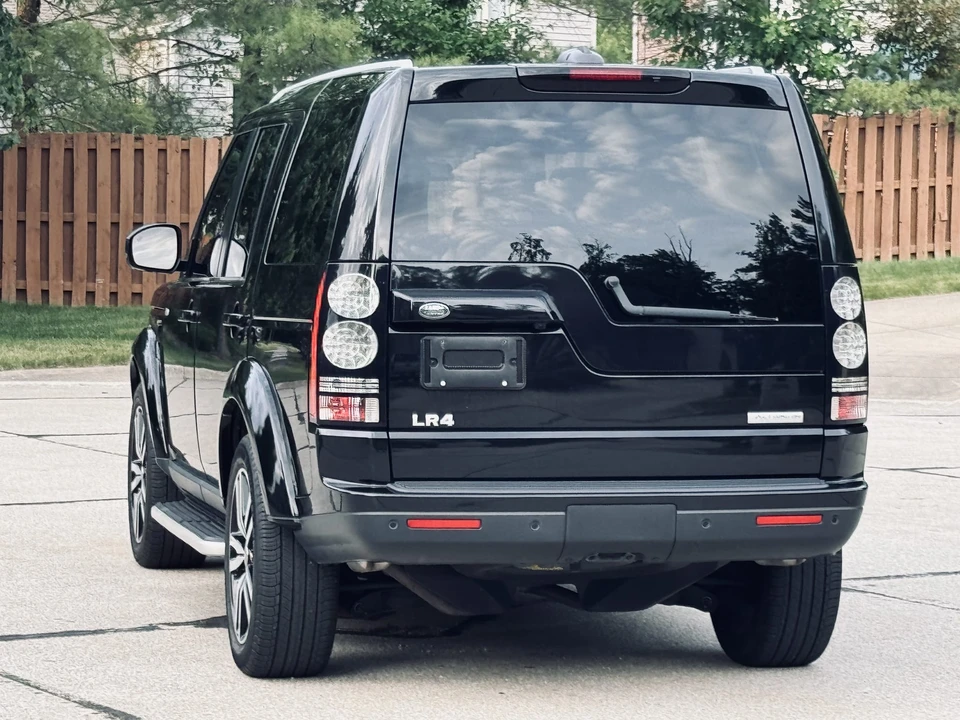 2016 Land Rover Discovery 4th Gen - Image 19 of 31
