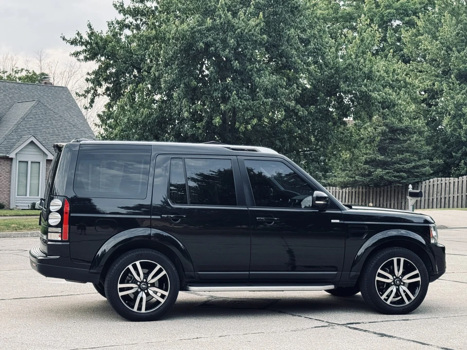 2016 Land Rover Discovery 4th Gen - Image 29 of 31