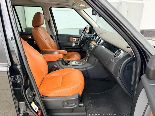 2016 Land Rover Discovery 4th Gen - Image 16 of 21