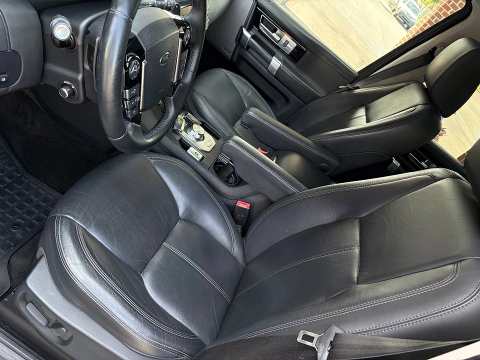 2016 Land Rover Discovery 4th Gen - Image 14 of 23