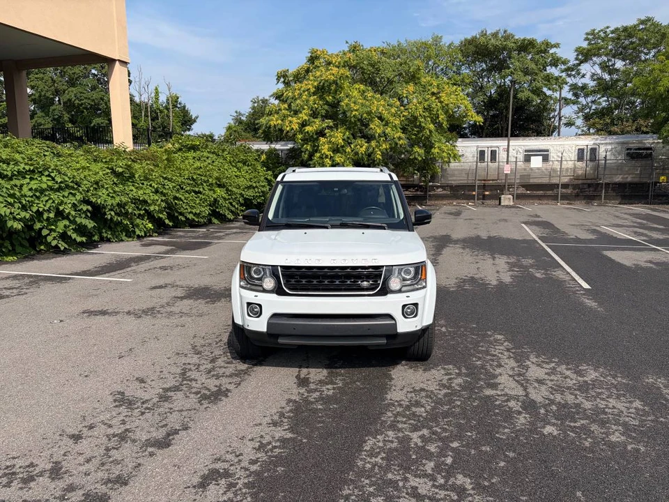 2016 Land Rover Discovery 4th Gen - Image 3 of 23