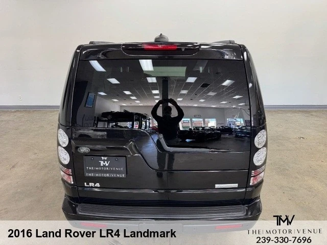 2016 Land Rover Discovery 4th Gen - Image 9 of 12