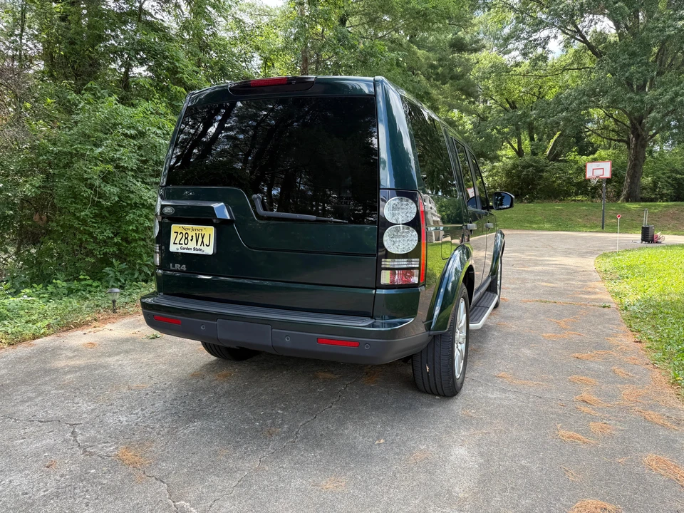 2016 Land Rover Discovery 4th Gen - Image 21 of 31