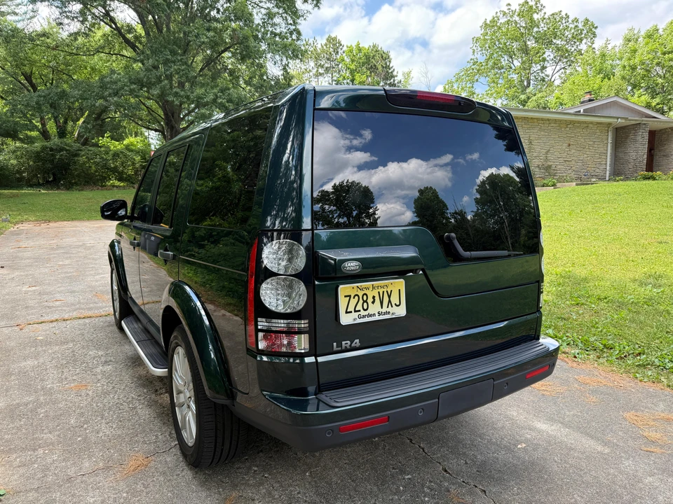 2016 Land Rover Discovery 4th Gen - Image 16 of 31