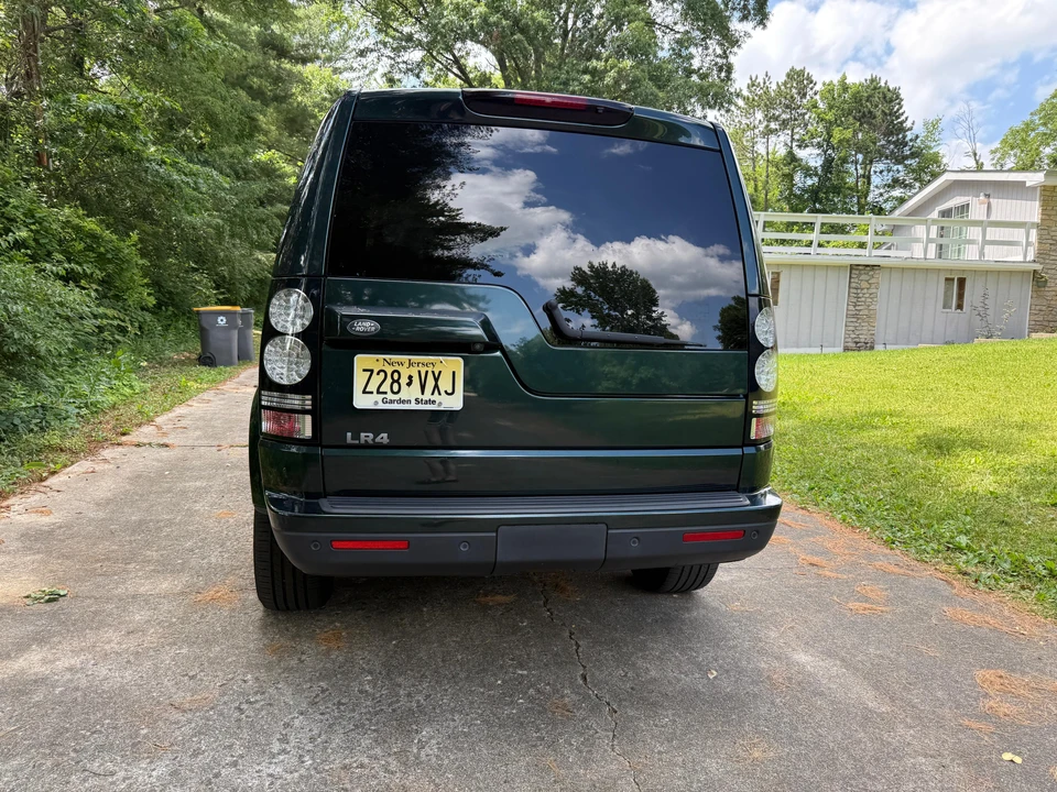2016 Land Rover Discovery 4th Gen - Image 19 of 31