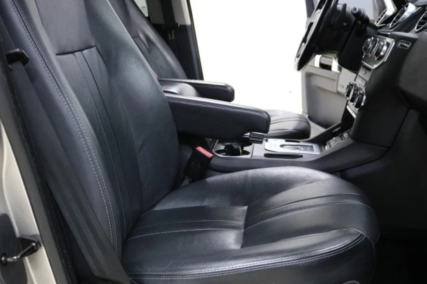 2016 Land Rover Discovery 4th Gen - Image 4 of 7