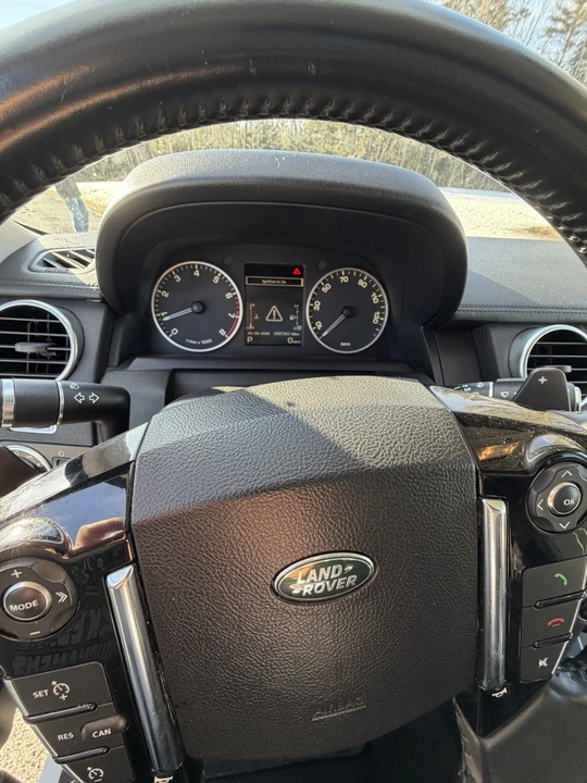 2016 Land Rover Discovery 4th Gen - Image 7 of 17