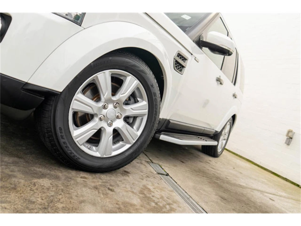 2016 Land Rover Discovery 4th Gen - Image 4 of 12