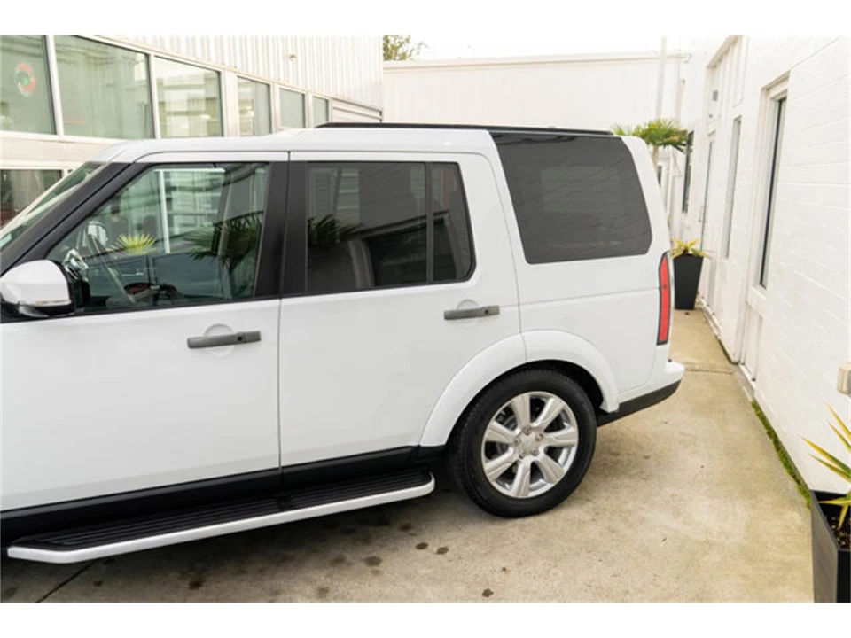 2016 Land Rover Discovery 4th Gen - Image 5 of 12