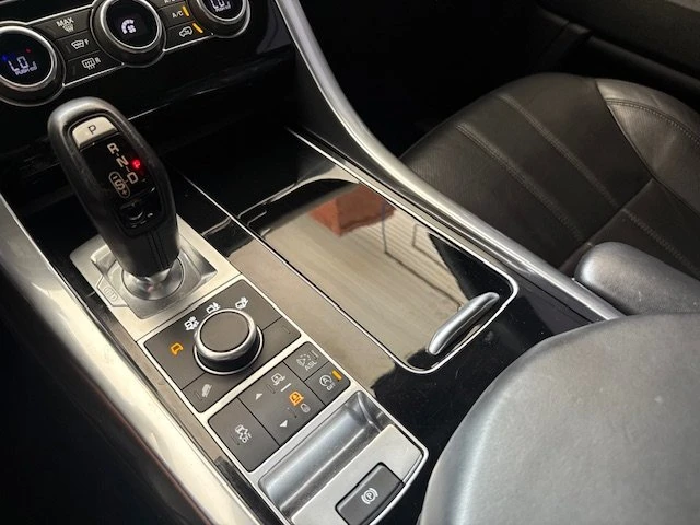 2016 Land Rover Range Rover L405 - Image 13 of 20