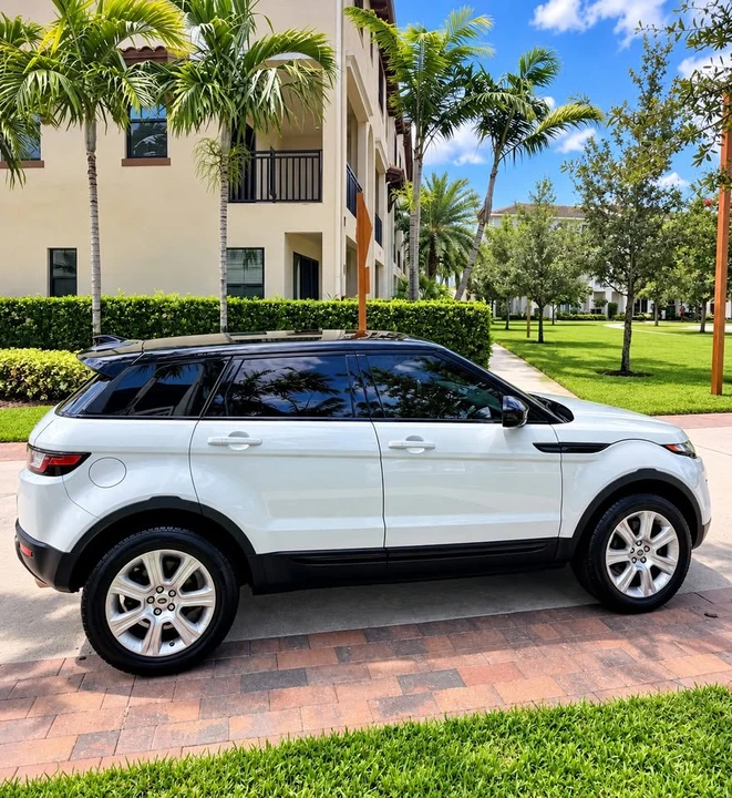 2016 Land Rover Range Rover Evoque 1st Gen - Image 4 of 6