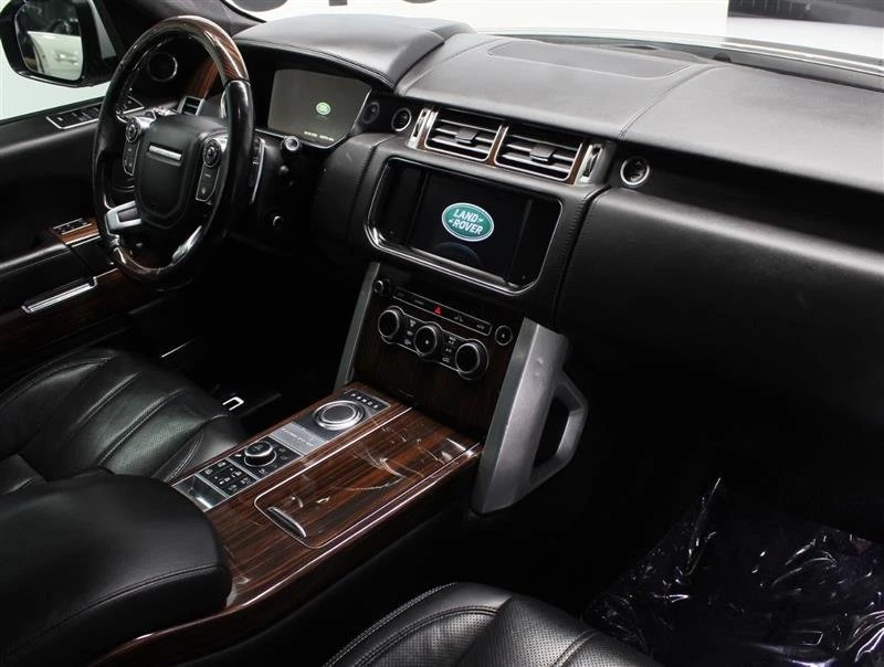 2016 Land Rover Range Rover L405 - Image 11 of 20