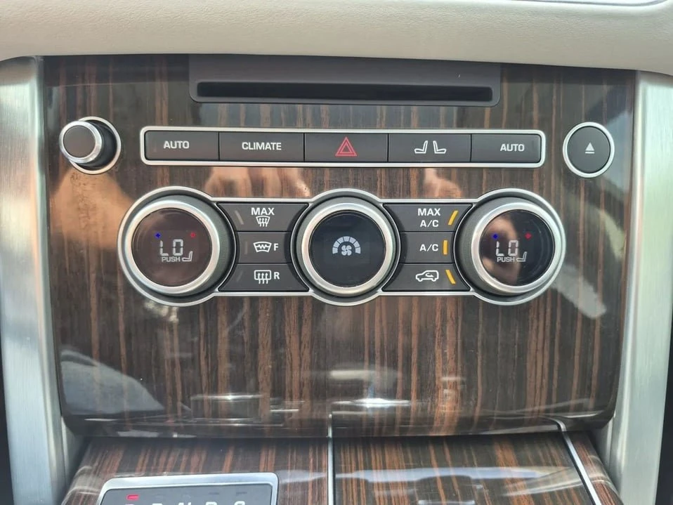 2016 Land Rover Range Rover L405 - Image 13 of 20