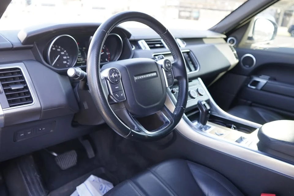 2016 Land Rover Range Rover L405 - Image 7 of 20