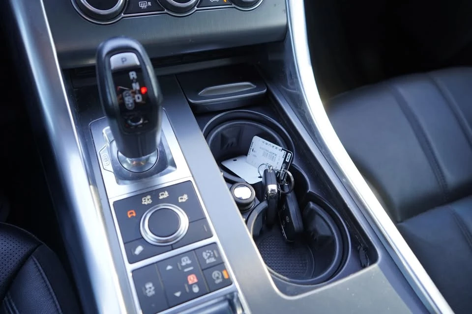 2016 Land Rover Range Rover L405 - Image 9 of 20
