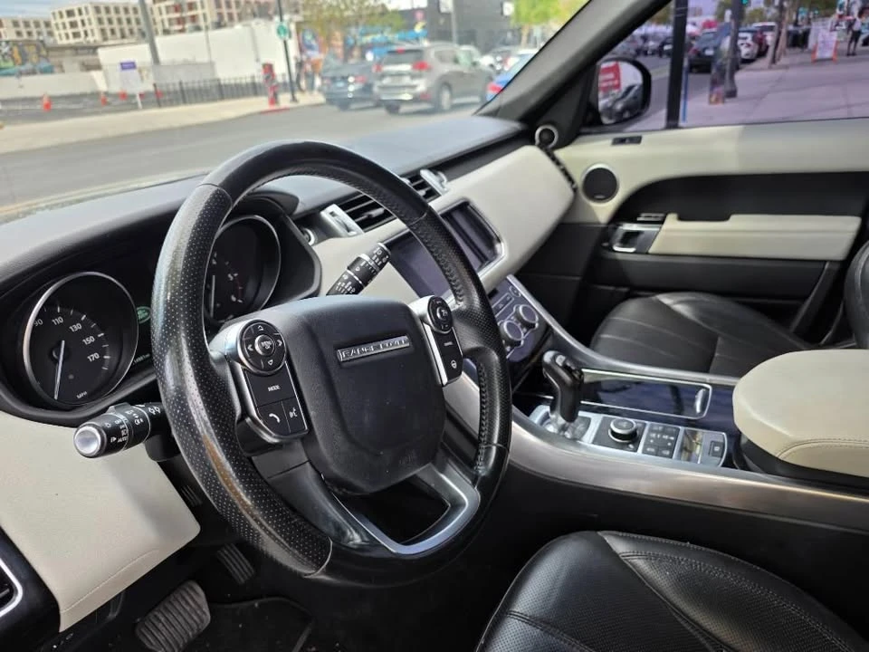 2016 Land Rover Range Rover L405 - Image 12 of 20