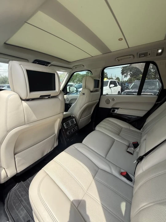 2016 Land Rover Range Rover L405 - Image 9 of 18