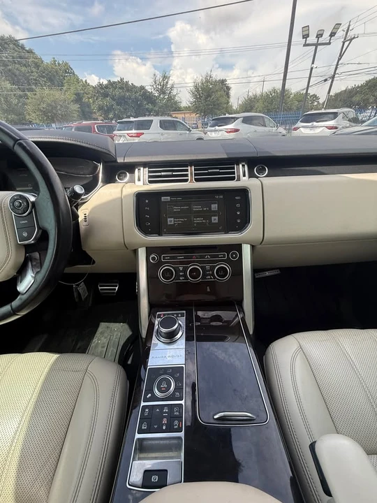 2016 Land Rover Range Rover L405 - Image 11 of 18