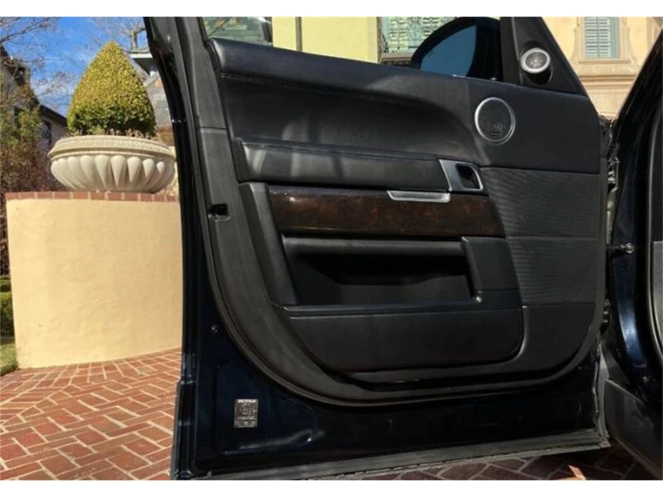 2016 Land Rover Range Rover L405 - Image 14 of 30