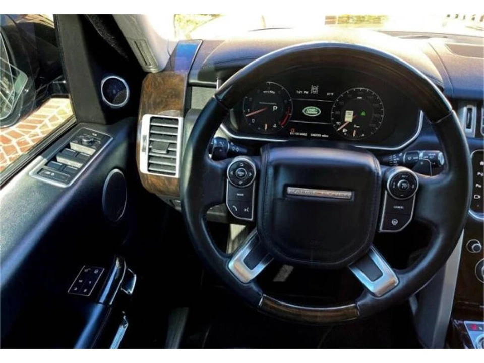 2016 Land Rover Range Rover L405 - Image 18 of 30