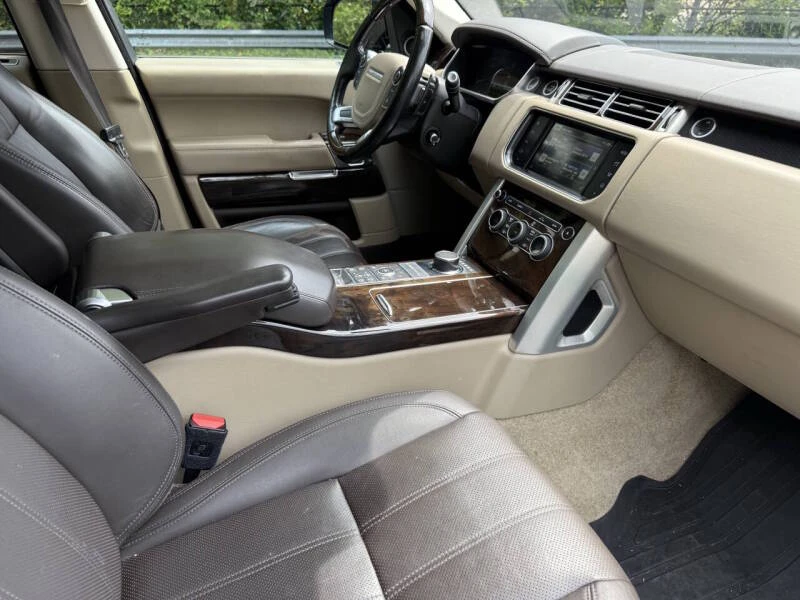 2016 Land Rover Range Rover L405 - Image 11 of 20