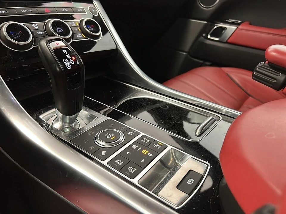 2016 Land Rover Range Rover L405 - Image 12 of 16