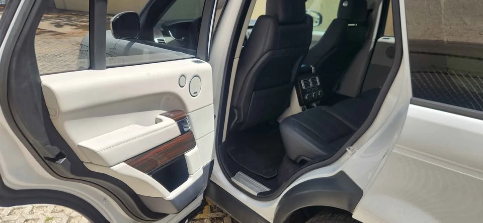 2016 Land Rover Range Rover L405 - Image 10 of 18