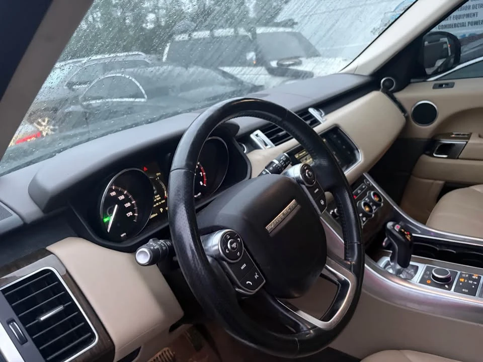 2016 Land Rover Range Rover L405 - Image 9 of 20