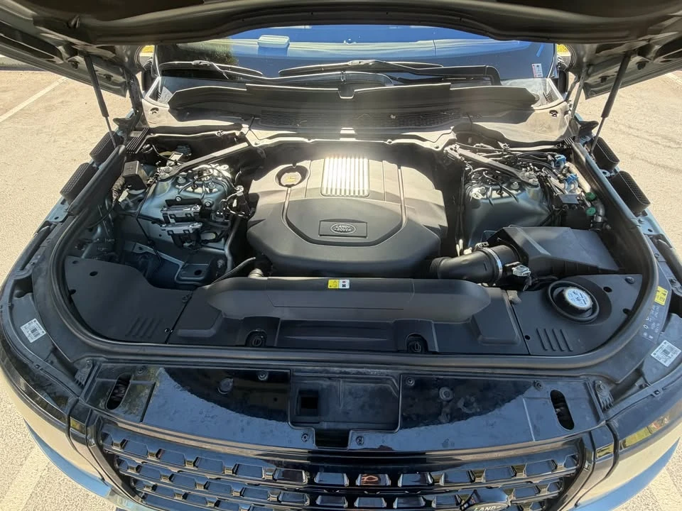 2016 Land Rover Range Rover L405 - Image 10 of 19