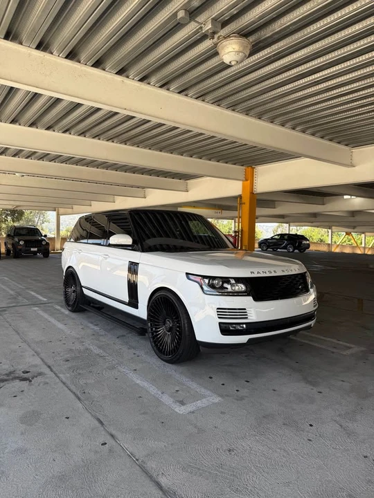 2016 Land Rover Range Rover L405 - Image 7 of 12