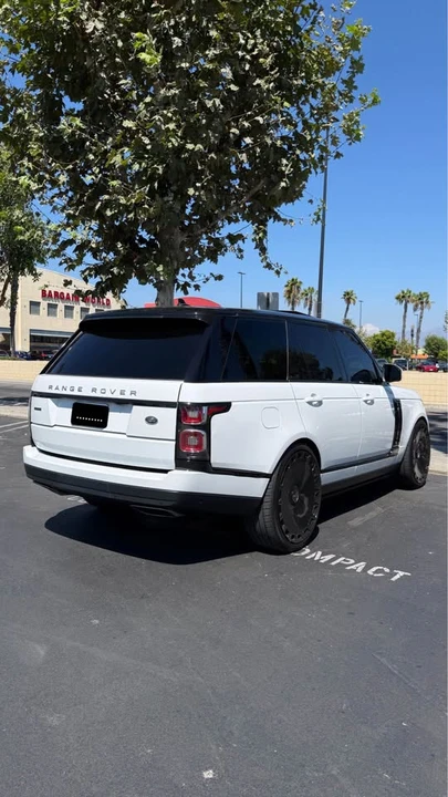 2016 Land Rover Range Rover L405 - Image 4 of 12