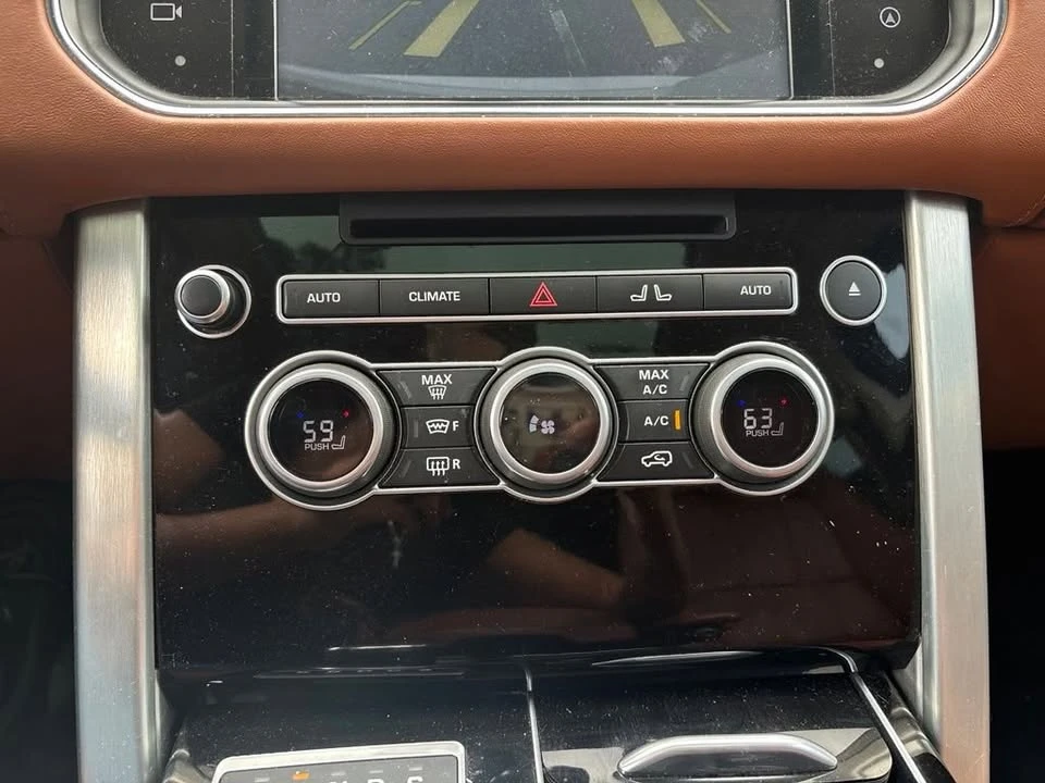 2016 Land Rover Range Rover L405 - Image 12 of 20