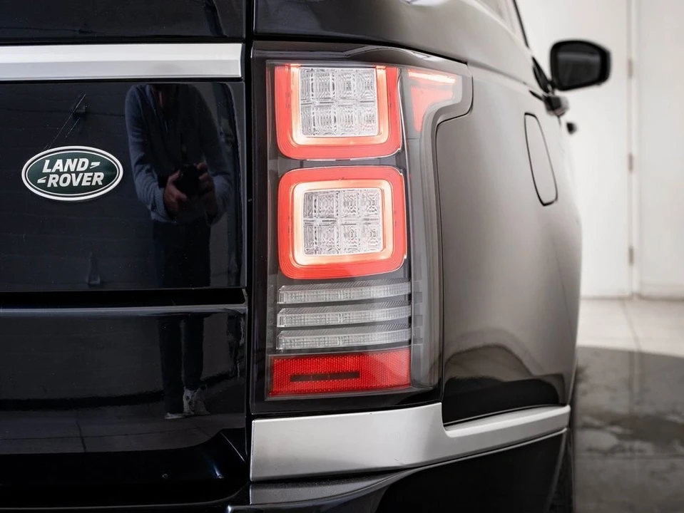2016 Land Rover Range Rover L405 - Image 8 of 21