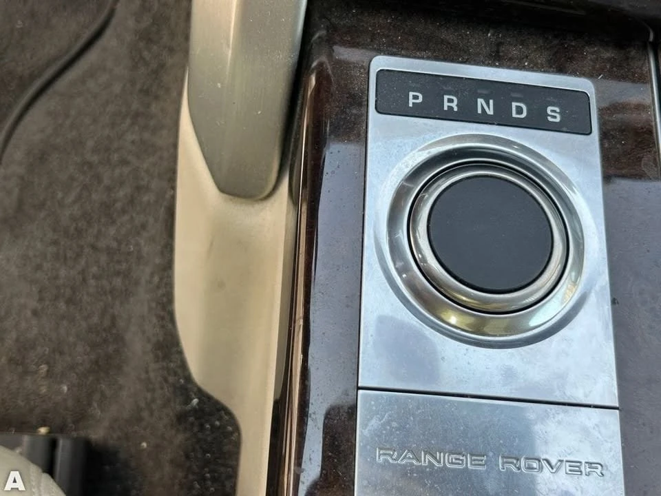 2016 Land Rover Range Rover L405 - Image 7 of 10