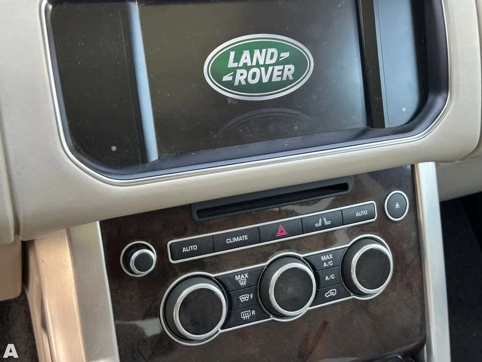 2016 Land Rover Range Rover L405 - Image 6 of 10