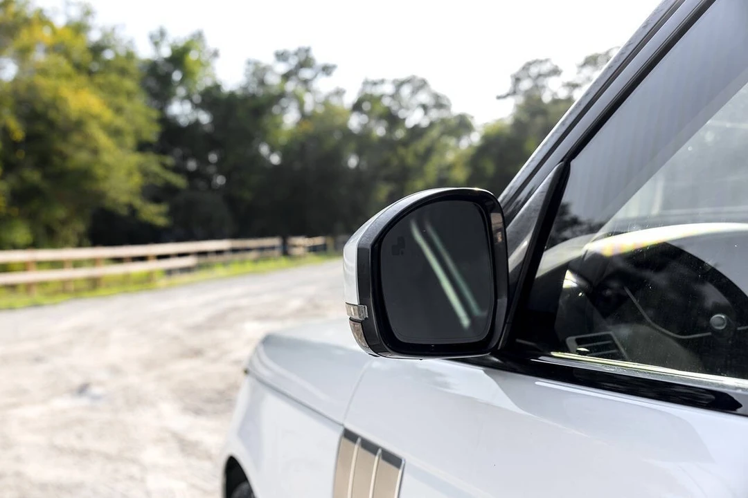2016 Land Rover Range Rover L405 - Image 17 of 31