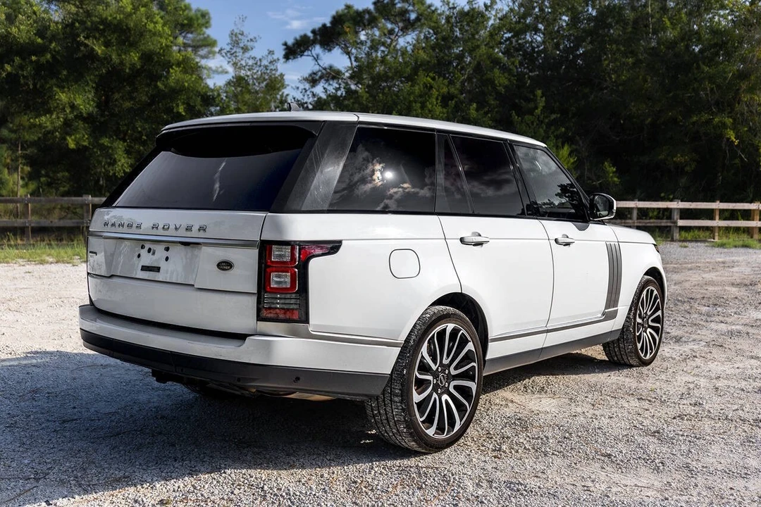 2016 Land Rover Range Rover L405 - Image 5 of 31