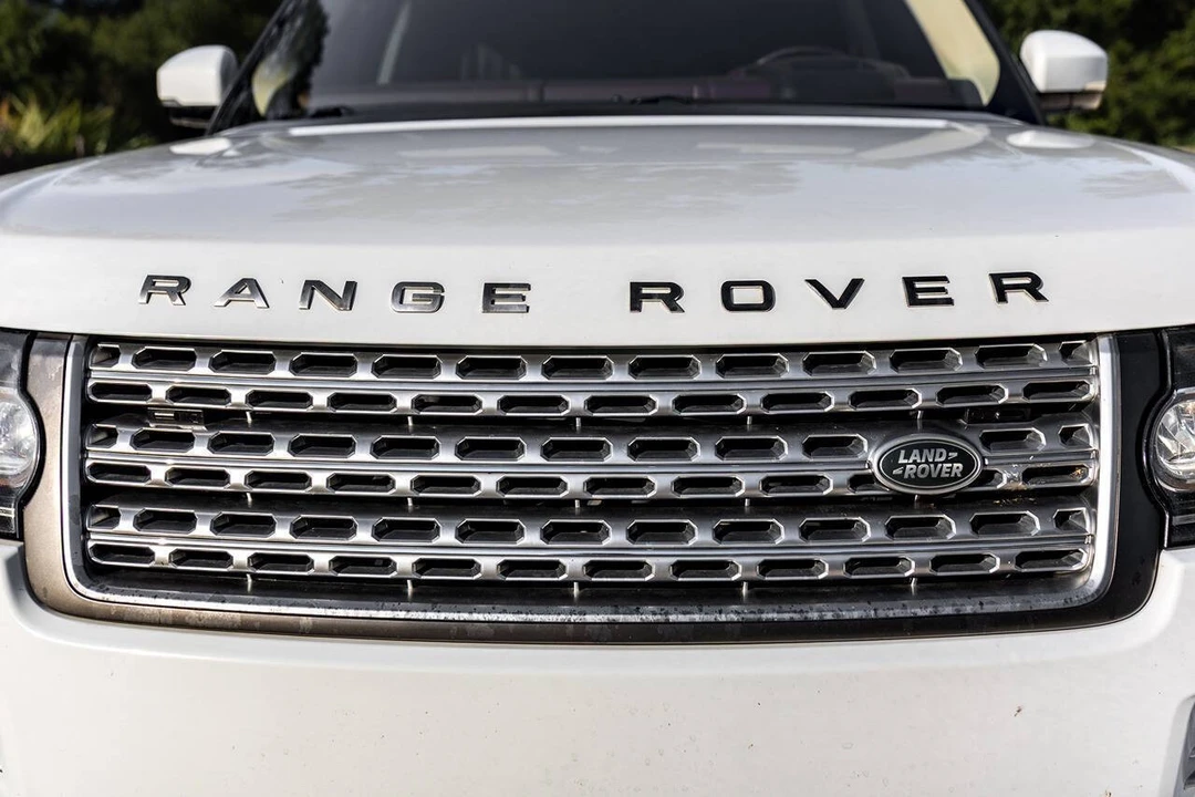 2016 Land Rover Range Rover L405 - Image 10 of 31