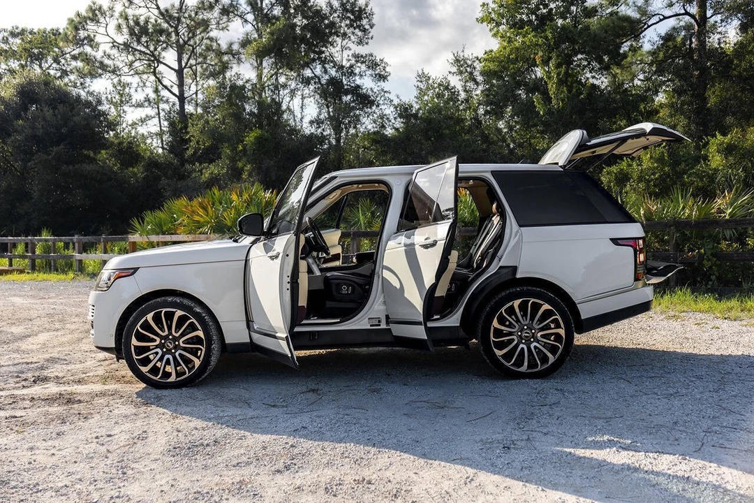 2016 Land Rover Range Rover L405 - Image 24 of 31