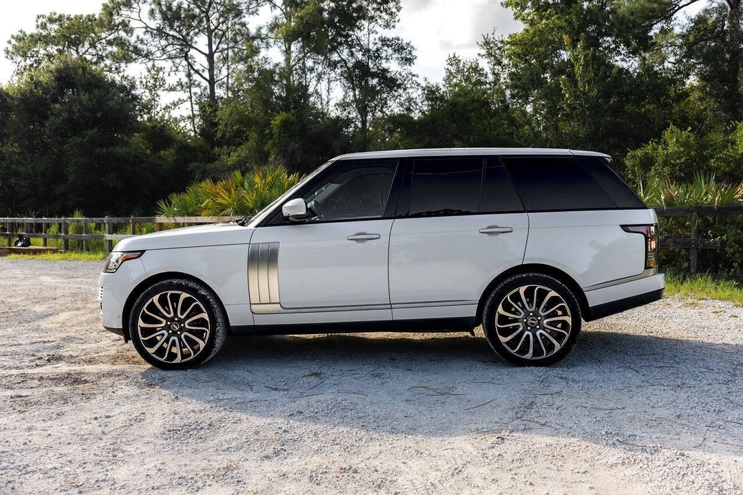 2016 Land Rover Range Rover L405 - Image 2 of 31