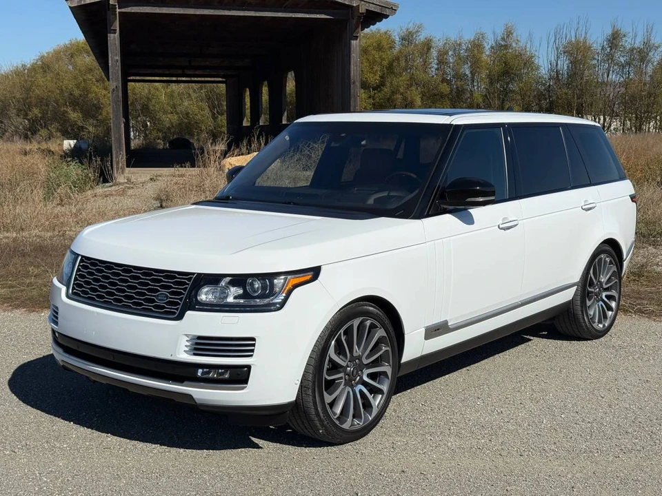 2016 Land Rover Range Rover L405 - Image 2 of 24