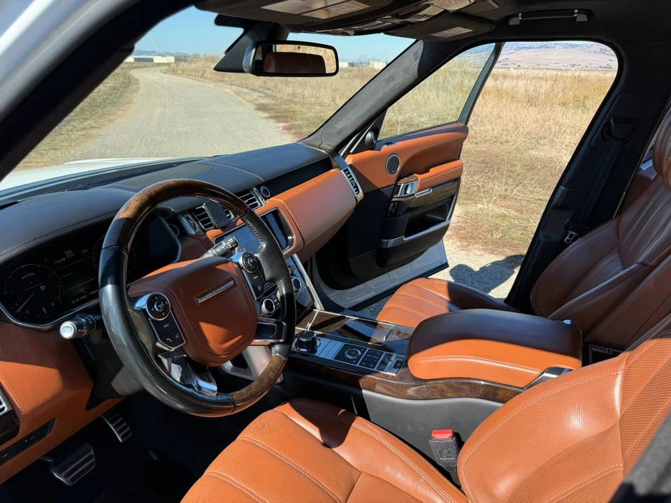 2016 Land Rover Range Rover L405 - Image 10 of 24
